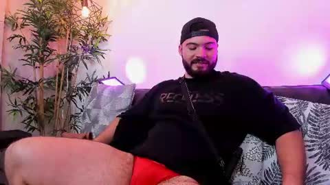Instagram jeanpaulfit  online show from June 2026 09:40:01 PM