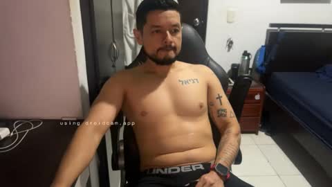 Snapshot of sebaz044 chatting on October 2025 05:37:01 AM sebaz044 online show from October 2025 05:37:01 AM