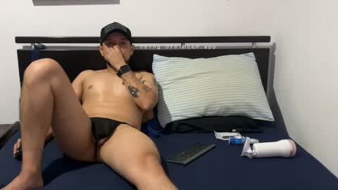 Snapshot of sebaz044 chatting on November 2025 11:21:02 PM sebaz044 online show from November 2025 11:21:02 PM