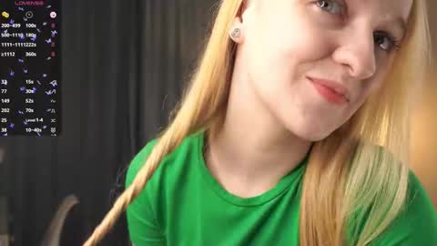 Rina online show from September 2025 07:51:02 PM