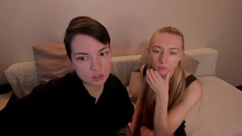 Snapshot of secret_dreams_ chatting on December 2024 08:19:02 AM Amanda and pair in a real life we love each other but can play with you online show from December 2024 08:19:02 AM