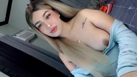 Chloe online show from March 2025 05:11:02 AM