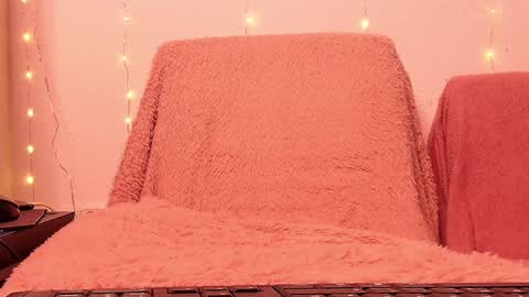 Anni online show from December 2024 09:11:02 AM