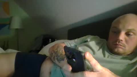 Simon online show from December 2024 10:01:02 PM