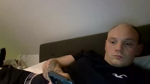 Simon online show from February 2025 07:18:02 PM