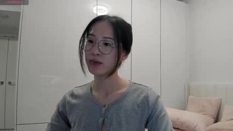 Angela online show from November 2025 02:31:02 AM