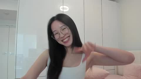 Angela online show from December 2025 10:39:02 PM