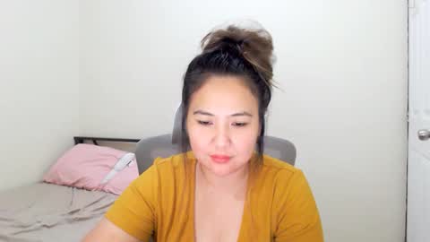 MILAN online show from February 2025 05:24:01 AM