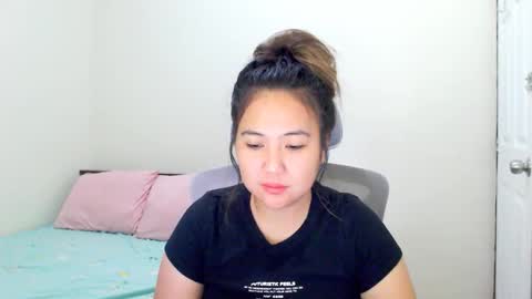 MILAN online show from March 2025 02:36:02 AM