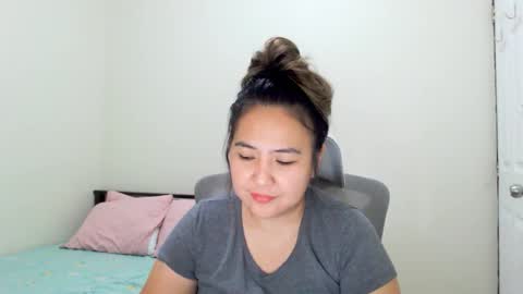 MILAN online show from March 2025 04:02:02 AM