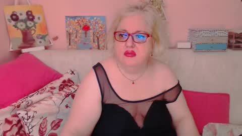 Snapshot of secretloverbbw chatting on October 2025 07:16:02 PM Alice online show from October 2025 07:16:02 PM