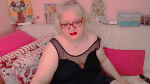 Snapshot of secretloverbbw chatting on November 2025 09:14:01 PM Alice online show from November 2025 09:14:01 PM