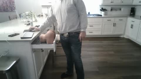 Snapshot of secretlyseductive9399 chatting on January 2025 05:10:01 AM secretlyseductive9399 online show from January 2025 05:10:01 AM