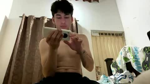 Snapshot of secreto_chat_ chatting on September 2025 02:55:01 AM secreto_chat_ online show from September 2025 02:55:01 AM