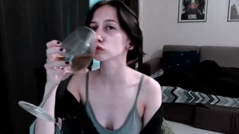 secrettt_poison online show from July 2026 04:20:01 PM