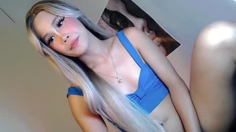 YU RI online show from April 2026 09:52:02 AM