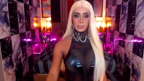 Snapshot of seductive_bianca chatting on November 2025 06:47:01 AM Bianca online show from November 2025 06:47:01 AM