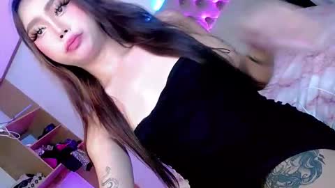 Snapshot of seductive_morena chatting on February 2026 05:22:02 PM Im shy online show from February 2026 05:22:02 PM