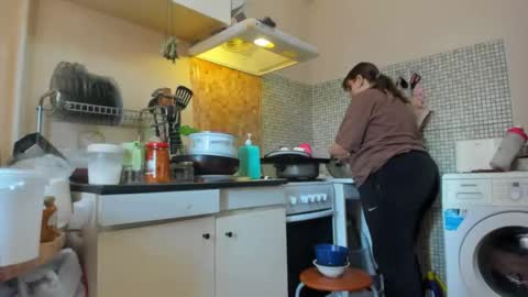 Snapshot of seductive_she_wolf chatting on April 2026 02:57:01 PM seductive_she_wolf online show from April 2026 02:57:01 PM
