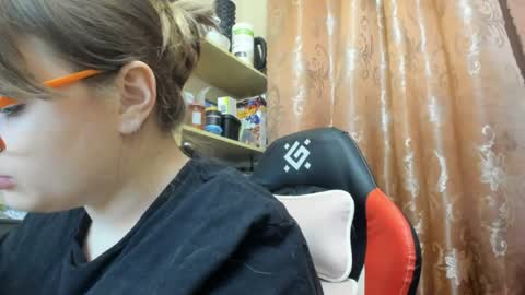 Snapshot of seductive_she_wolf chatting on April 2026 06:53:02 PM seductive_she_wolf online show from April 2026 06:53:02 PM
