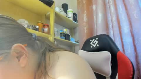 Snapshot of seductive_she_wolf chatting on April 2026 02:53:02 AM seductive_she_wolf online show from April 2026 02:53:02 AM