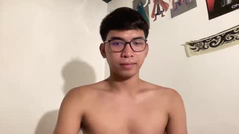 Snapshot of seductive_william chatting on February 2025 03:32:02 PM William online show from February 2025 03:32:02 PM