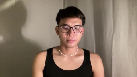Snapshot of seductive_william chatting on September 2025 04:17:01 PM William online show from September 2025 04:17:01 PM