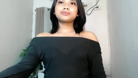Snapshot of seductivedeluxe69 chatting on May 2026 07:26:02 PM Deluxe online show from May 2026 07:26:02 PM