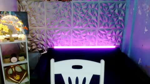 Snapshot of seductivegoddessslut chatting on March 2026 07:39:01 PM Ivy online show from March 2026 07:39:01 PM