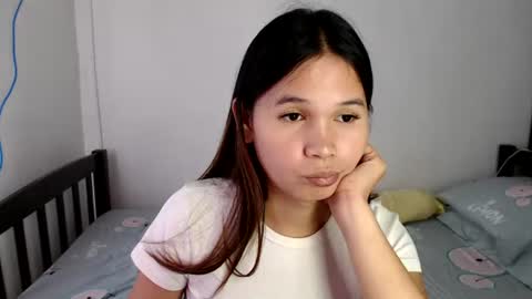 Snapshot of seductivemegoftheworld_ chatting on June 2026 04:04:02 AM MEG online show from June 2026 04:04:02 AM