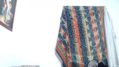 Estefany online show from December 2024 04:08:02 PM