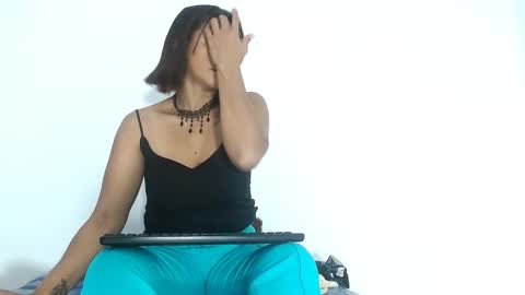 Snapshot of seductivespellvagina80 chatting on February 2026 06:03:01 AM Estefany online show from February 2026 06:03:01 AM