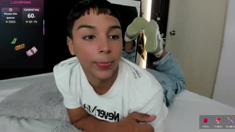 seductivo online show from October 2025 03:48:02 AM