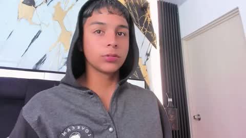 Snapshot of seductivo_jr chatting on March 2026 07:34:02 AM seductivo online show from March 2026 07:34:02 AM