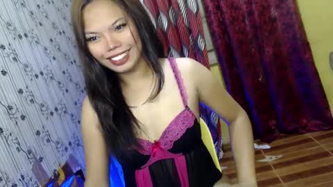 Snapshot of seductress_lust chatting on January 2025 10:43:02 PM cassie online show from January 2025 10:43:02 PM
