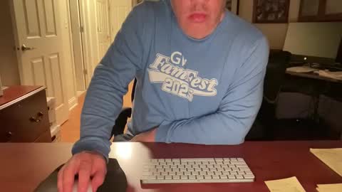 Snapshot of seekingmistress2 chatting on April 2026 04:31:01 AM Sub4Mistress online show from April 2026 04:31:01 AM