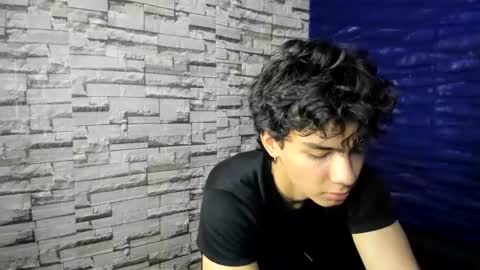Snapshot of seigfried0 chatting on June 2026 12:37:01 AM Seigfried online show from June 2026 12:37:01 AM