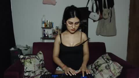 seleena_01 online show from March 2025 10:42:01 PM