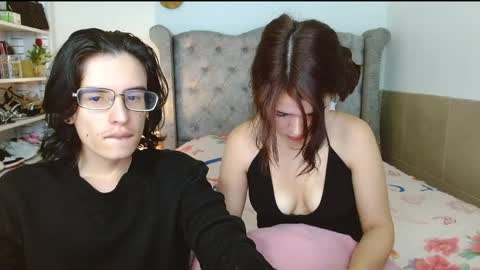 Snapshot of selena_and_andress chatting on March 2026 11:21:01 AM Selena Andress online show from March 2026 11:21:01 AM