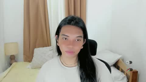 Selena online show from December 2025 09:38:01 AM