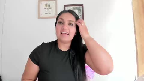 Snapshot of selena_jhonson1 chatting on September 2025 03:34:02 PM Karen online show from September 2025 03:34:02 PM