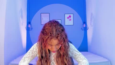 Selena online show from October 2025 12:06:02 PM