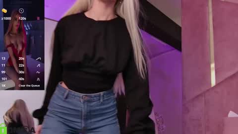 Snapshot of selenadaze chatting on October 2025 03:39:02 AM Selena online show from October 2025 03:39:02 AM