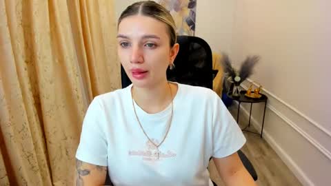selenaemoore online show from June 2026 03:53:02 AM