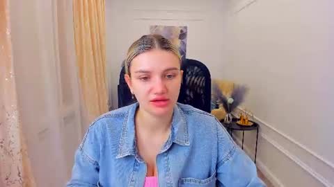 selenaemoore online show from June 2026 03:53:02 AM
