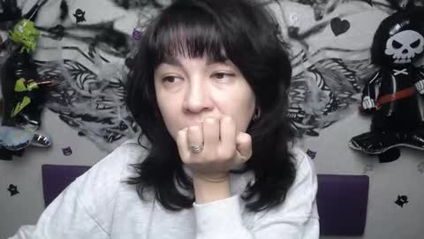 SelenaFly online show from November 2025 06:03:01 AM