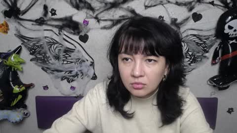 SelenaFly online show from November 2025 06:01:02 AM