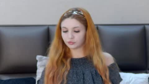 Snapshot of selenahanson chatting on June 2026 12:29:02 PM SelenaHanson online show from June 2026 12:29:02 PM
