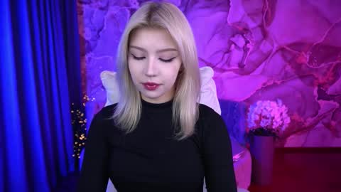 selenairis online show from October 2025 06:19:01 AM