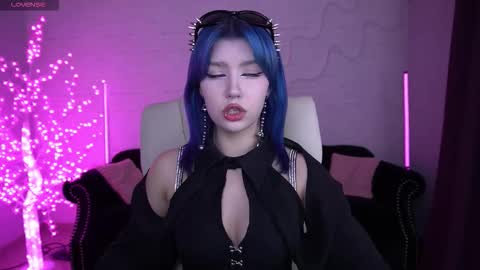 selenairis online show from March 2026 11:51:02 PM